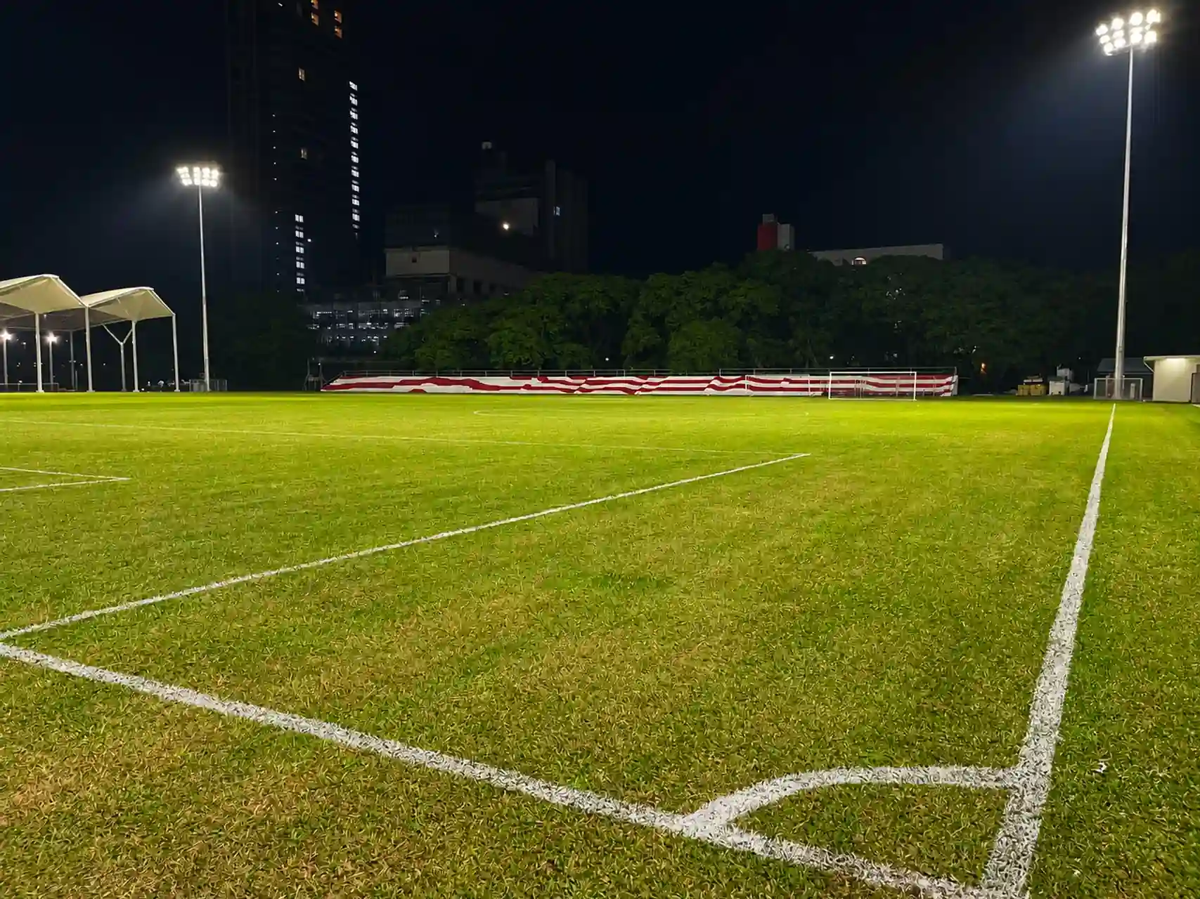 FL09 sports lighting installation at the Malaysia training complex